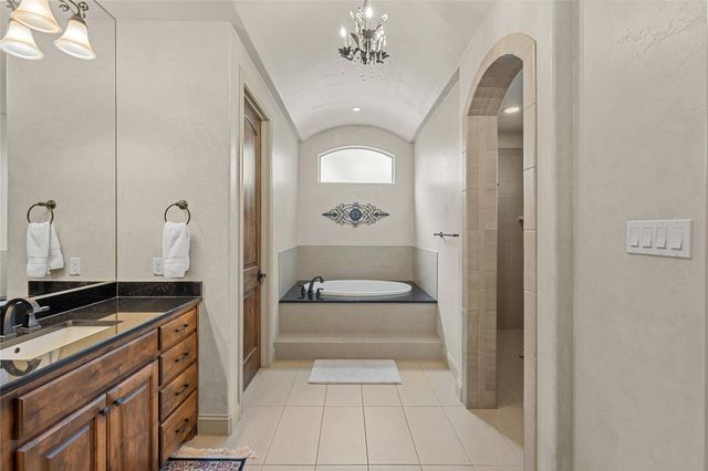 1782 Running Creek DR, Salado, TX 76571