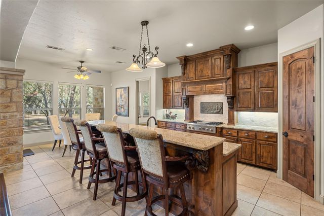 1782 Running Creek DR, Salado, TX 76571