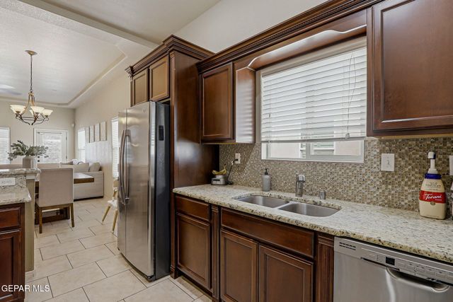 14677 JESUS ALMEIDA, El Paso, TX 79938