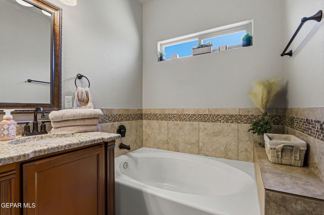 14677 JESUS ALMEIDA, El Paso, TX 79938