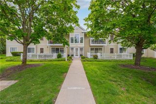2999 South Bay Drive f-4, Westlake, OH 44145