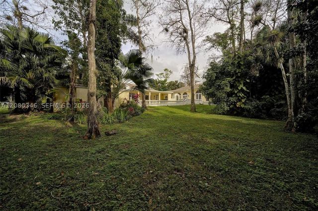 4750 W Leitner Dr, Coral Springs, FL 33067