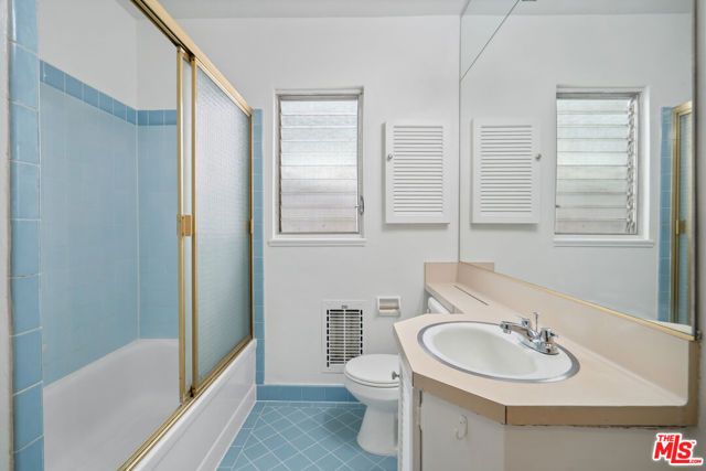 1323 N Olive Drive 33D, West Hollywood, CA 90069