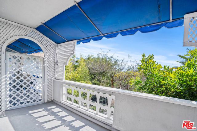 1323 N Olive Drive 33D, West Hollywood, CA 90069