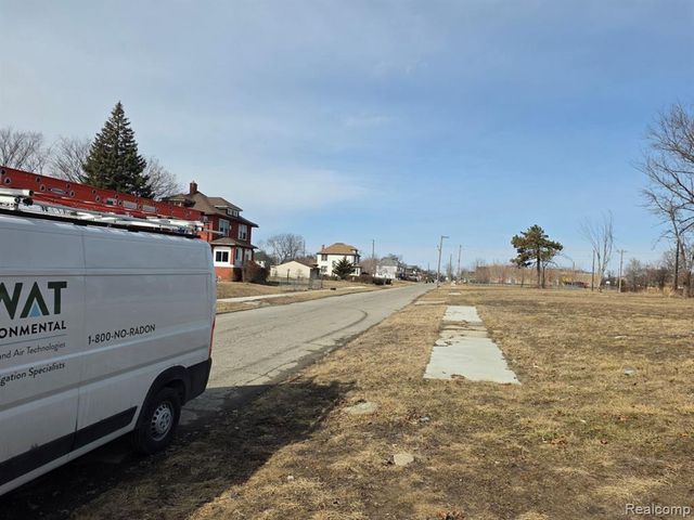 2174 Garland Street, Detroit, MI 48214