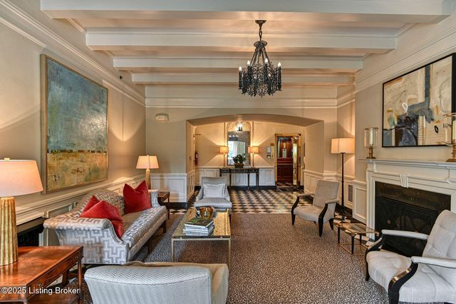 1416 Willow Ave APT 3B, Louisville, KY 40204