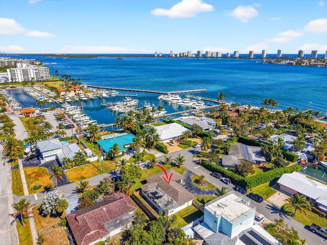 3651 Palm Drive, Riviera Beach, FL 33404