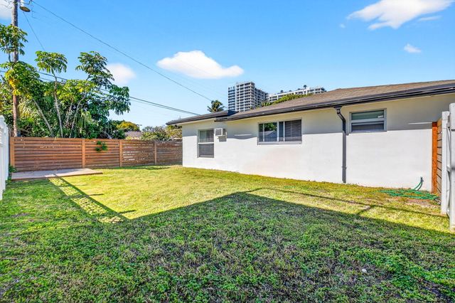 3651 Palm Drive, Riviera Beach, FL 33404