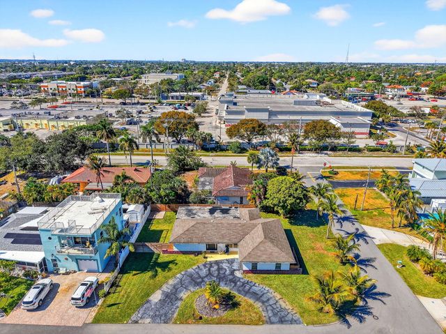 3651 Palm Drive, Riviera Beach, FL 33404