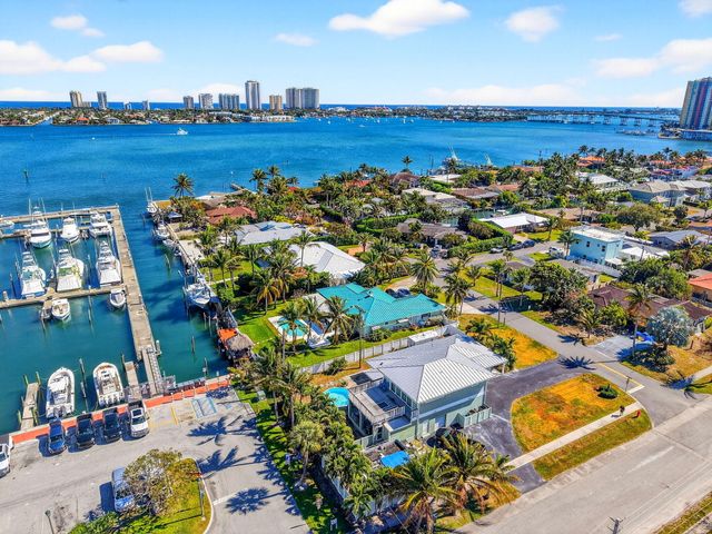 3651 Palm Drive, Riviera Beach, FL 33404