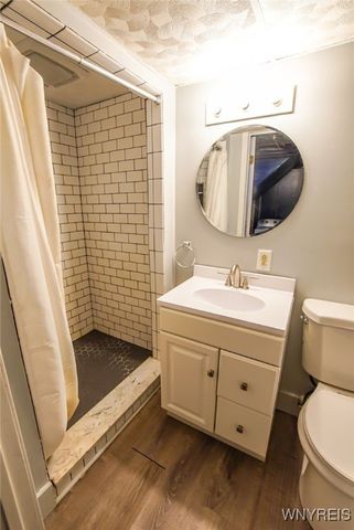 95 Columbus Avenue, Buffalo, NY 14220