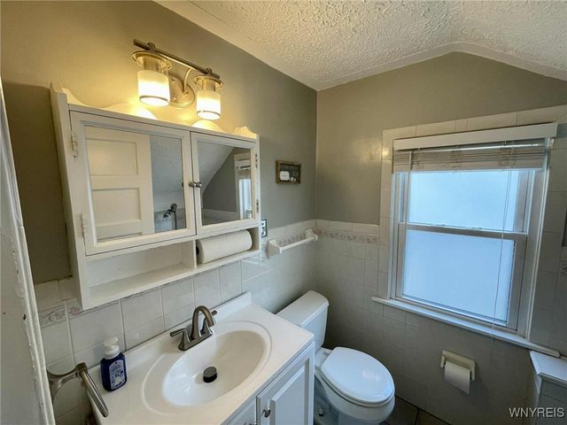 95 Columbus Avenue, Buffalo, NY 14220