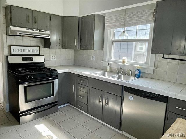 95 Columbus Avenue, Buffalo, NY 14220