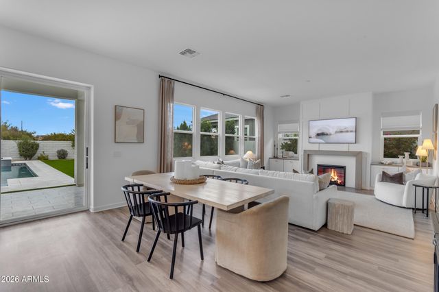 10020 E TALON Avenue, Mesa, AZ 85212