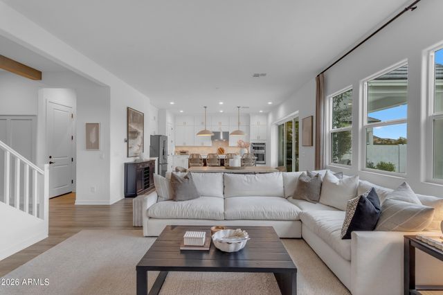 10020 E TALON Avenue, Mesa, AZ 85212