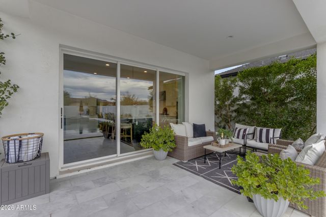 10020 E TALON Avenue, Mesa, AZ 85212