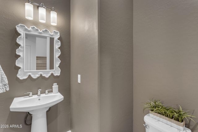 10020 E TALON Avenue, Mesa, AZ 85212