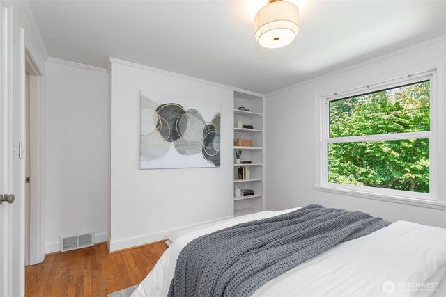 9602 26th Avenue NW, Seattle, WA 98117