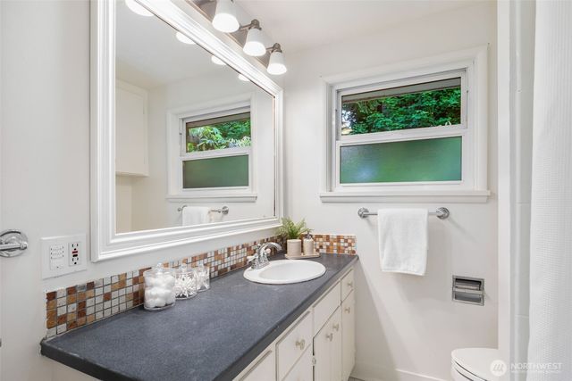 9602 26th Avenue NW, Seattle, WA 98117