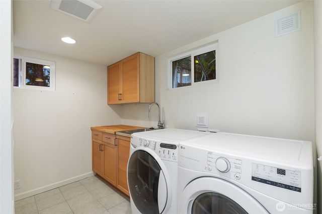 9602 26th Avenue NW, Seattle, WA 98117