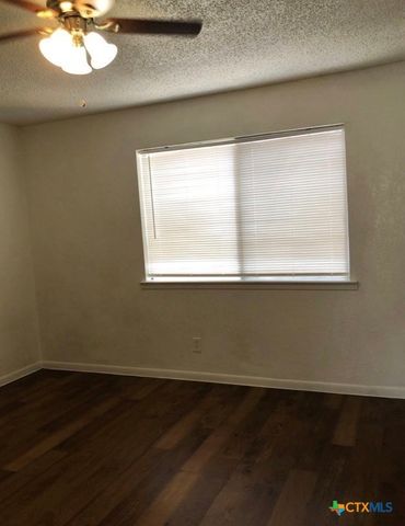 1000 S Harley Drive, Harker Heights, TX 76548