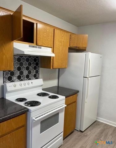 1000 S Harley Drive, Harker Heights, TX 76548