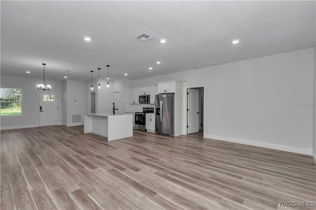 42 W Stockel Lane, Dunnellon, FL 34434