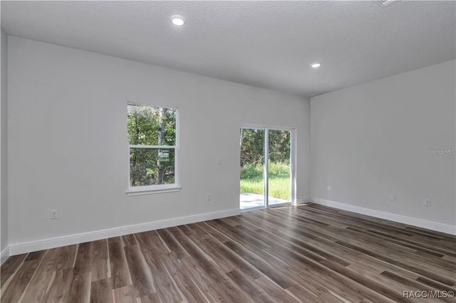 42 W Stockel Lane, Dunnellon, FL 34434