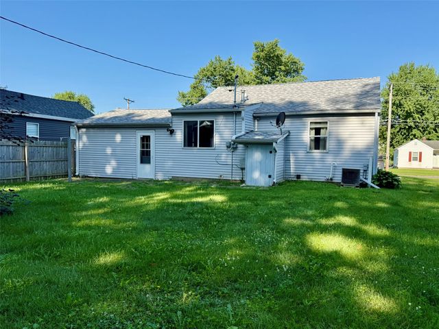 314 E 19th Street S, Newton, IA 50208