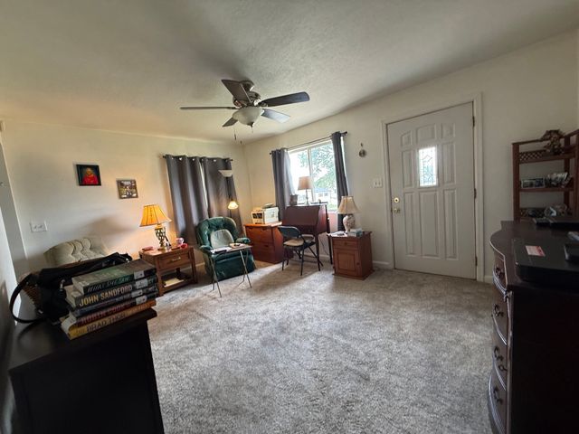 314 E 19th Street S, Newton, IA 50208