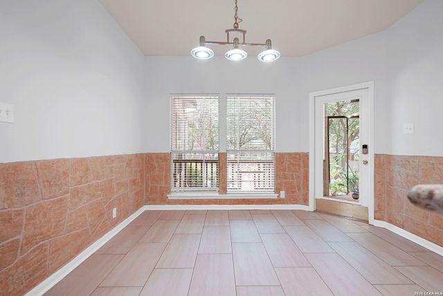 9631 Maytum Cir, Helotes, TX 78023