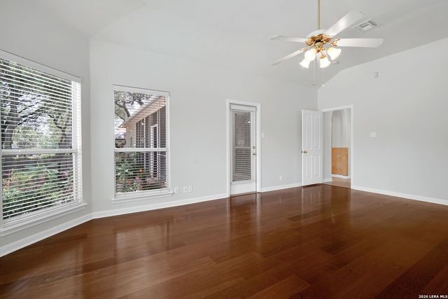 9631 Maytum Cir, Helotes, TX 78023