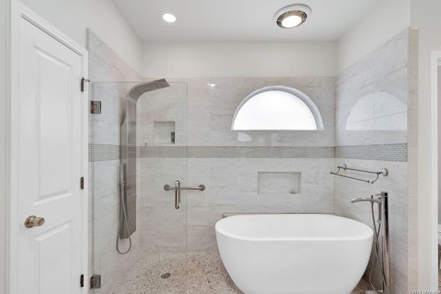9631 Maytum Cir, Helotes, TX 78023