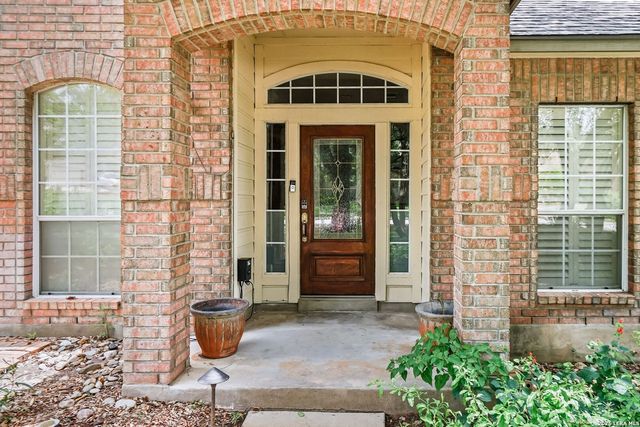 9631 Maytum Cir, Helotes, TX 78023