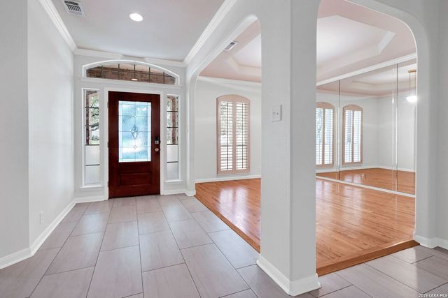 9631 Maytum Cir, Helotes, TX 78023