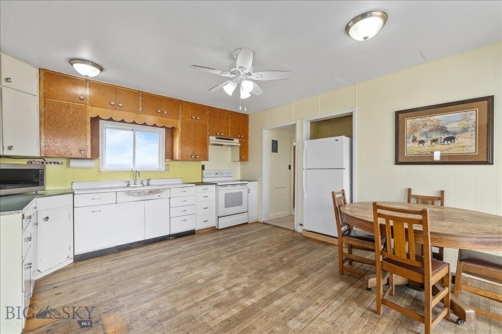 102310 US Highway 87E, Lewistown, MT 59435 photo 11