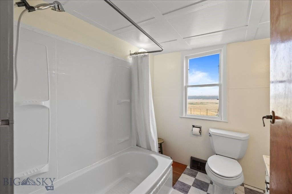 102310 US Highway 87E, Lewistown, MT 59435 photo 17