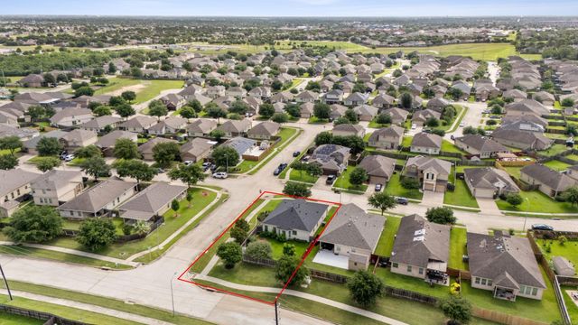 5419 Roaring Peaks Lane, Katy, TX 77449