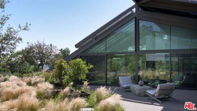 5900 Bonsall Drive, Malibu, CA 90265