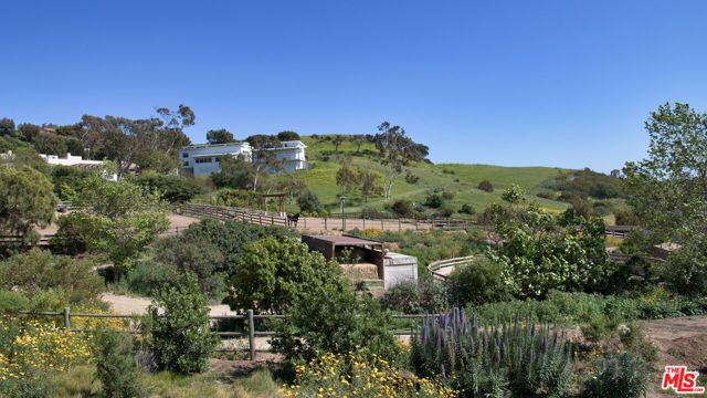 5900 Bonsall Drive, Malibu, CA 90265