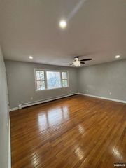197 Parkway 2, Maywood, NJ 07607