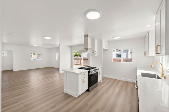 4416 Parker Ave, Sacramento, CA 95820