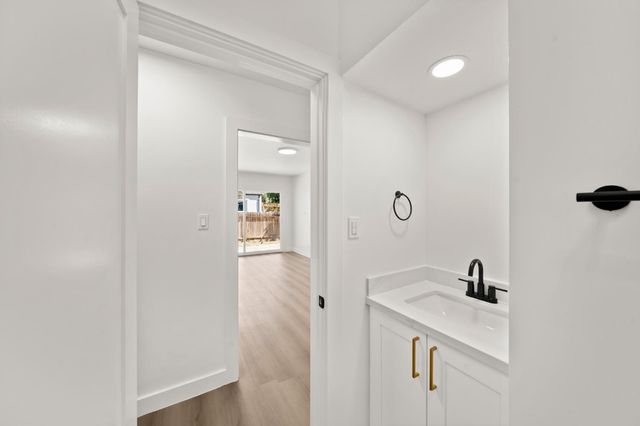 4416 Parker Ave, Sacramento, CA 95820