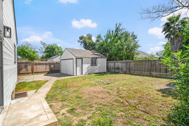 4416 Parker Ave, Sacramento, CA 95820