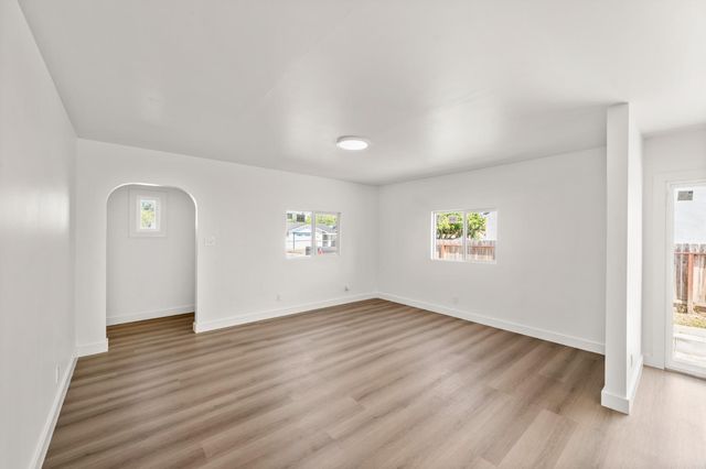 4416 Parker Ave, Sacramento, CA 95820