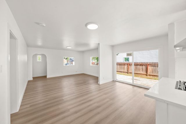 4416 Parker Ave, Sacramento, CA 95820