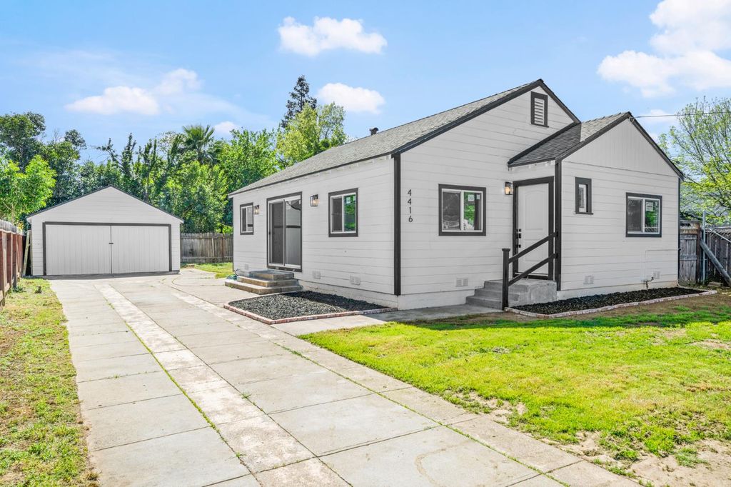 4416 Parker Ave, Sacramento, CA 95820