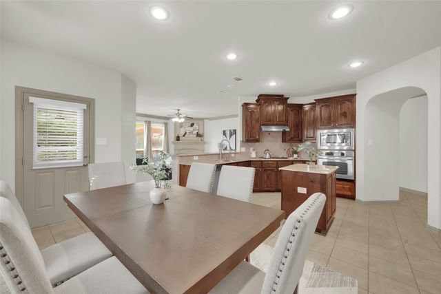 336 Gotland Drive, Grand Prairie, TX 75052