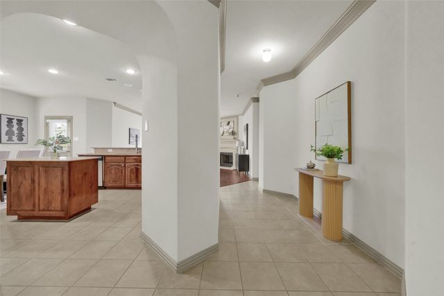 336 Gotland Drive, Grand Prairie, TX 75052