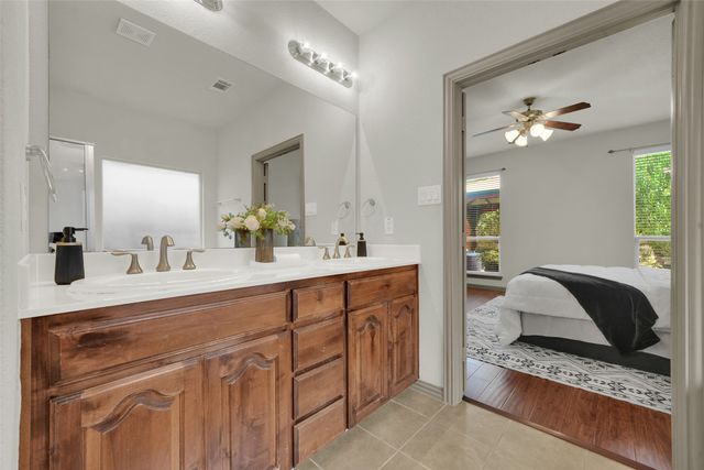 336 Gotland Drive, Grand Prairie, TX 75052